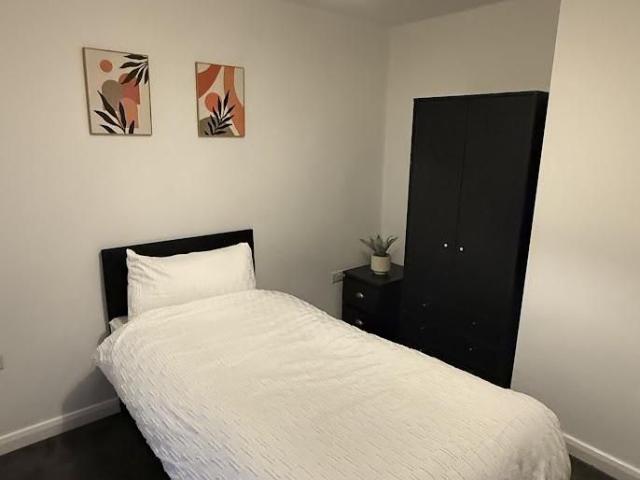House for rent in Corby