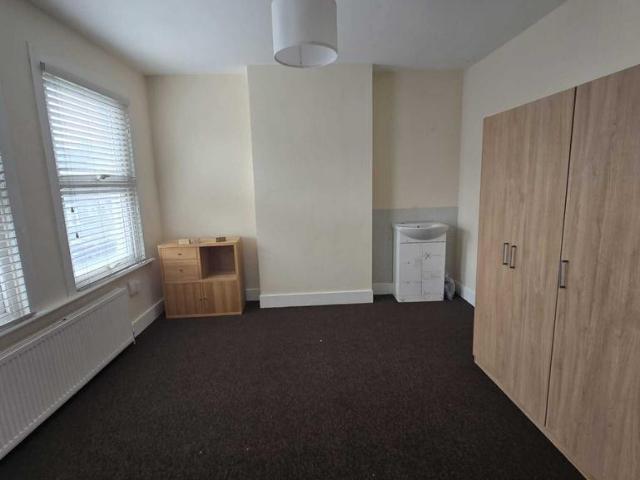 House for rent in London Borough of Croydon, Selhurst
