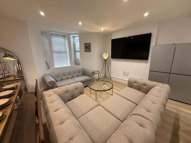 Room for rent in Greenbank, Plymouth