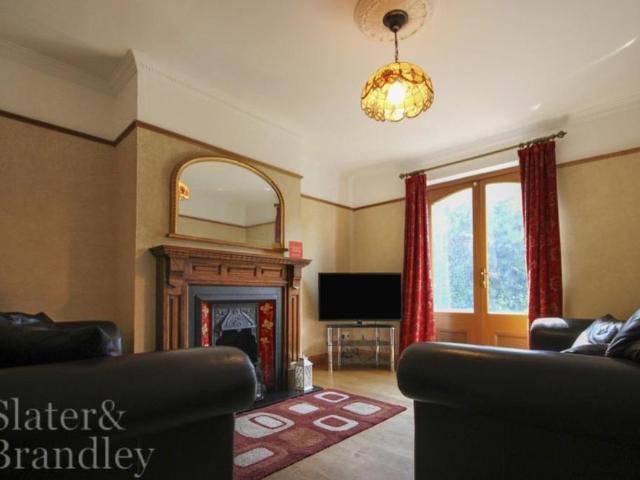 House for rent in Abbey Park, Barton In Fabis