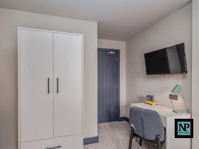 House for rent in Leyfields, Kettlebrook