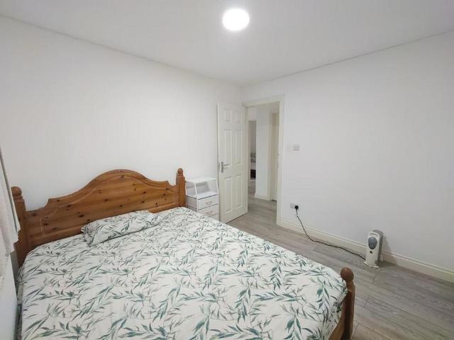 House for rent in Newbury Park, Greater London