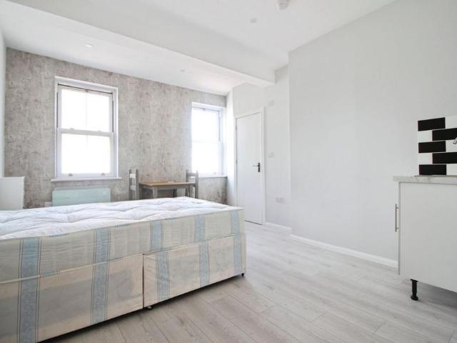 House for rent in Rodbourne, Swindon