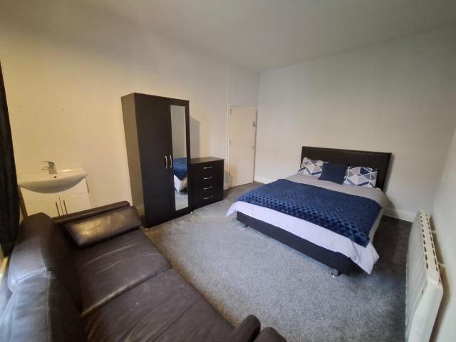 House for rent in Littleover, East Midlands