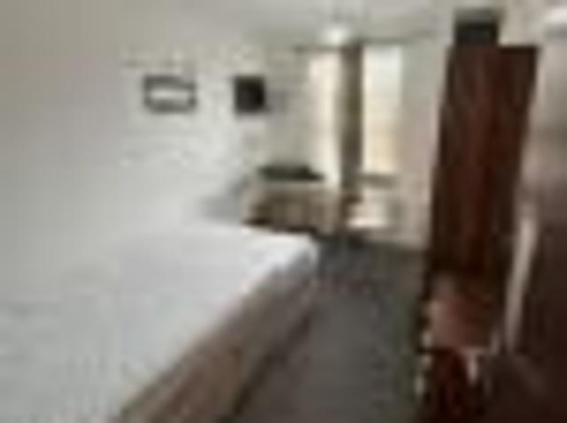 House for rent in Calderstones