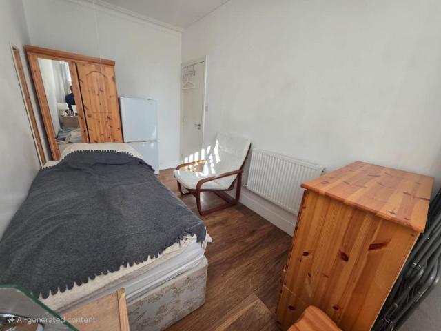 House for rent in Spring Park, Luton