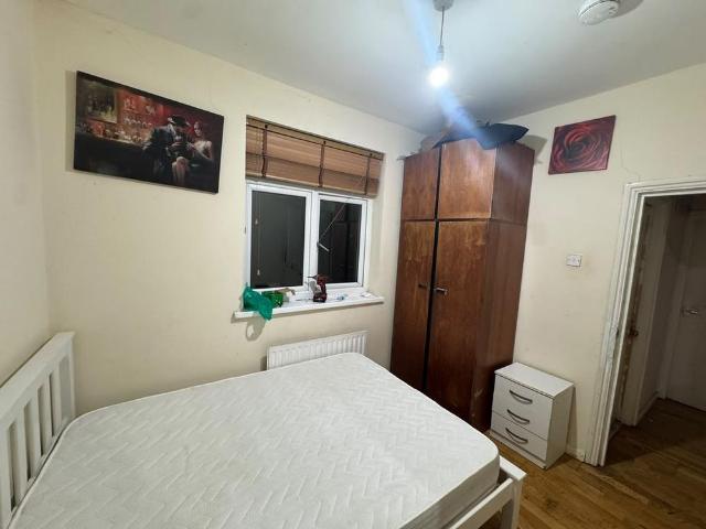 House for rent in Becontree, Greater London