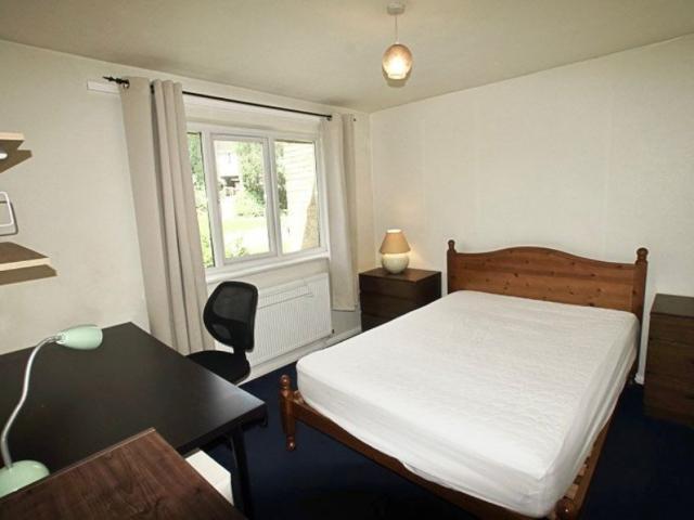 House for rent in Sleepers' Hill, Hampshire