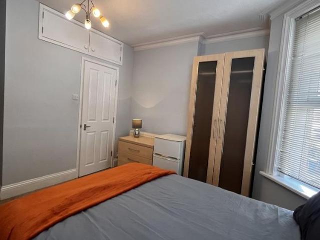 Room for rent in Branksome, Poole