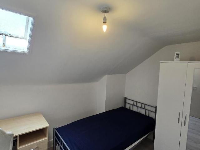 Room for rent in Stroud Green, Greater London