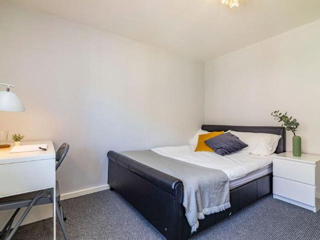 House for rent in Wollaton Park, Haddon