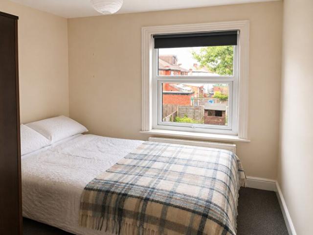 Apartment for rent in Horninglow and Eton, Beamhurst