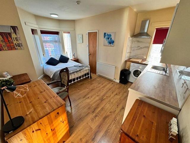 Apartment for rent in Ball Hill, West Midlands