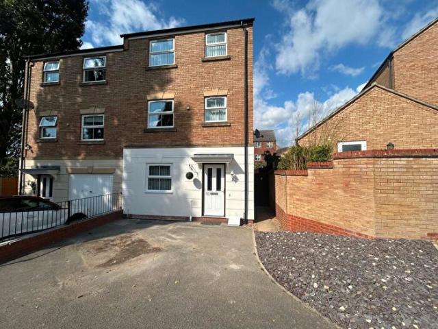 Apartment for rent in Corby