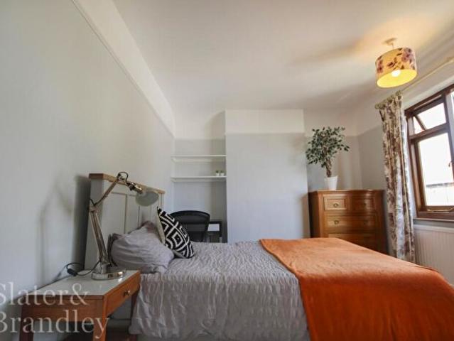 Apartment for rent in Abbey Park, Barton In Fabis