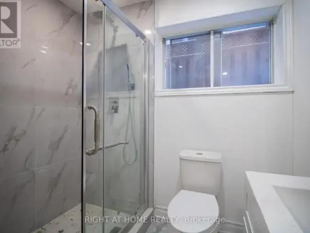 House for rent in Yongehurst, Richmond Hill