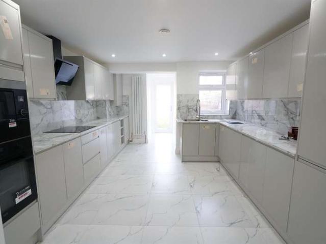 Room for rent in South Stifford, Grays