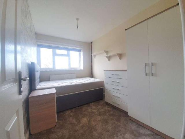 Room for rent in New Duston, Duston