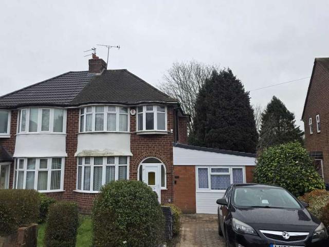Room for rent in Rednal, West Midlands