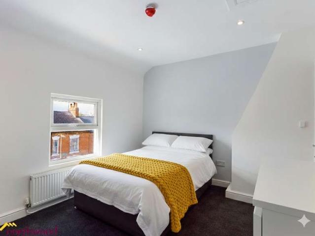 Room for rent in Evershot, Oxfordshire