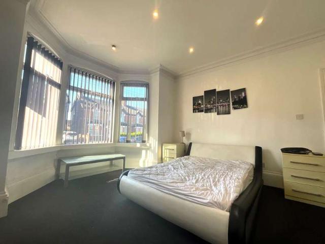 Room for rent in City Centre, Wheatley