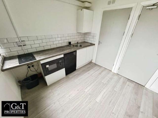 Room for rent in Tipton, West Midlands
