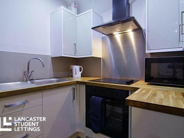 Room for rent in Castle and Priory Precinct, Bare
