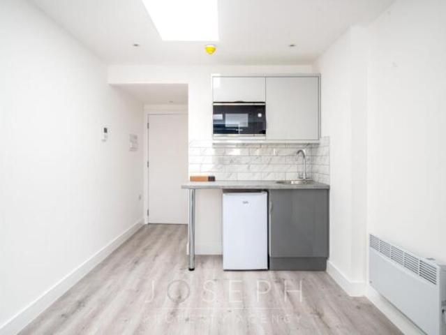 Room for rent in Key Street, Suffolk