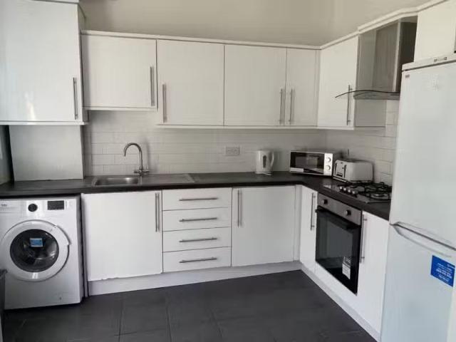 House for rent in Calderstones