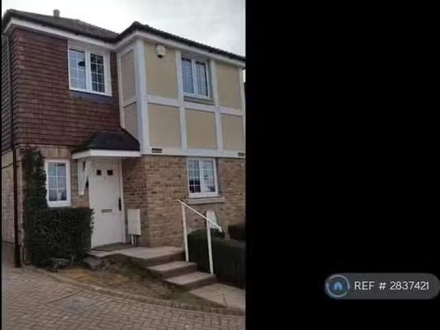 House for rent in Red Hill, Surrey