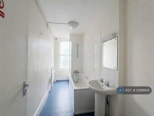 Room for rent in Cat Hill