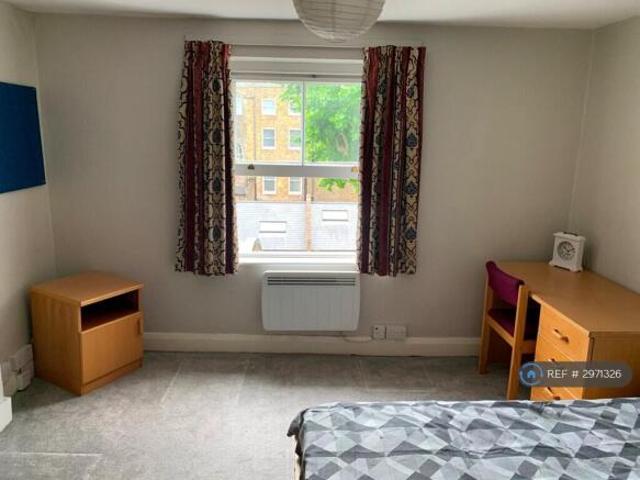 Room for rent in Cat Hill