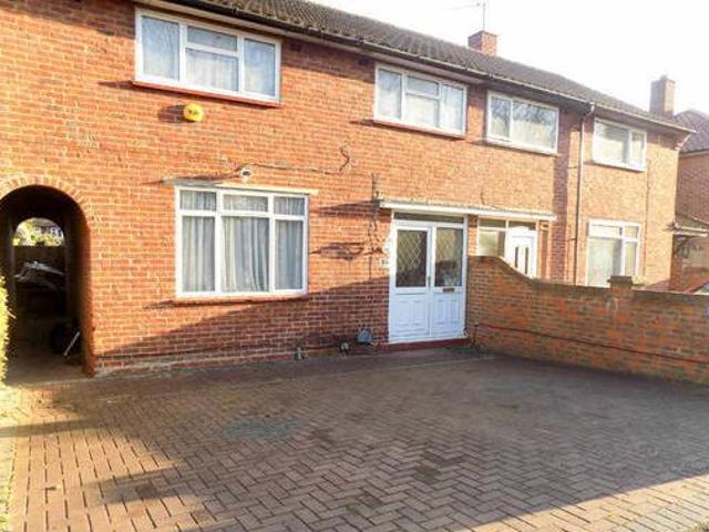 House for rent in Surrey, England