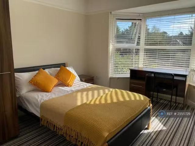 House for rent in Penn Hill, Poole