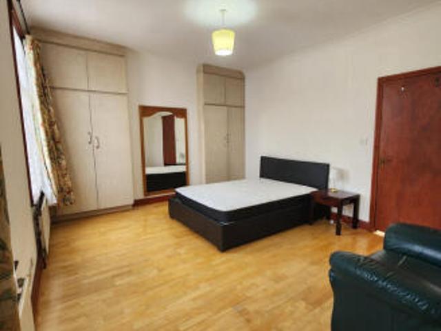 Room for rent in Cat Hill