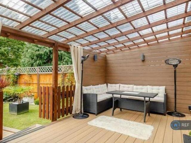 House for rent in Brentford End, Greater London