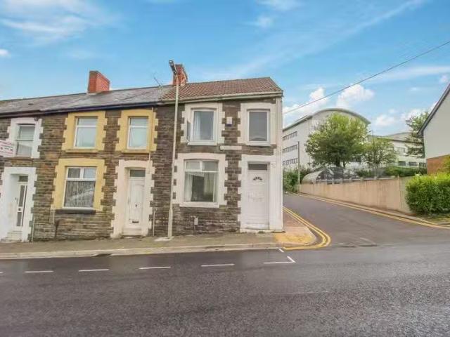 House for rent in Brook Street, Bourne Vale