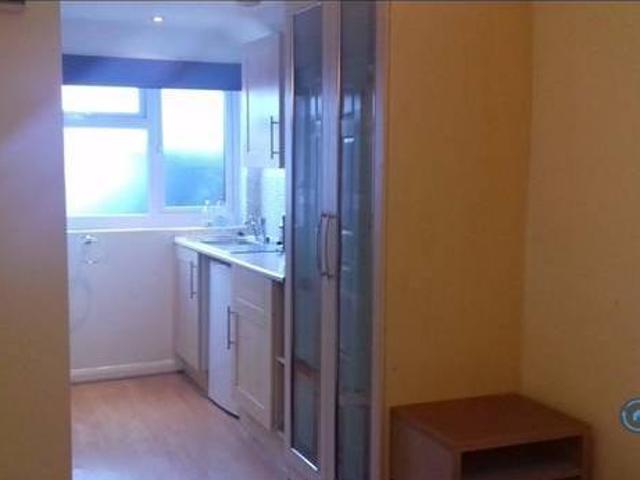 House for rent in Surrey