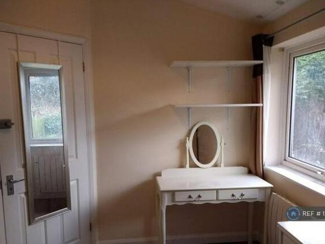 House for rent in Hales Place, The Bridge