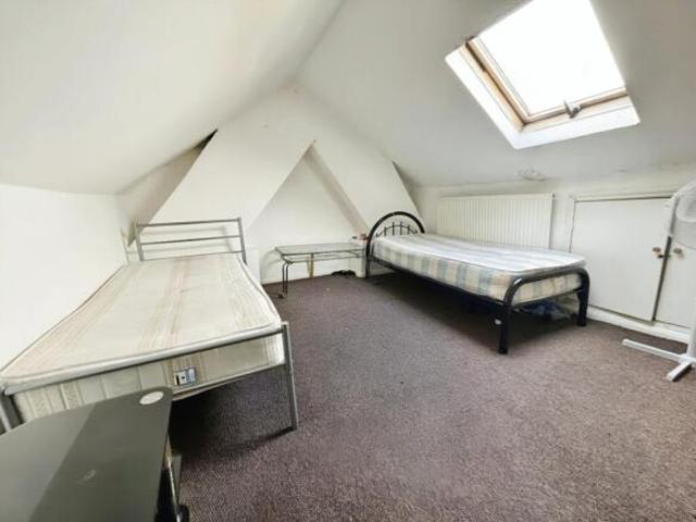 Room for rent in Cat Hill