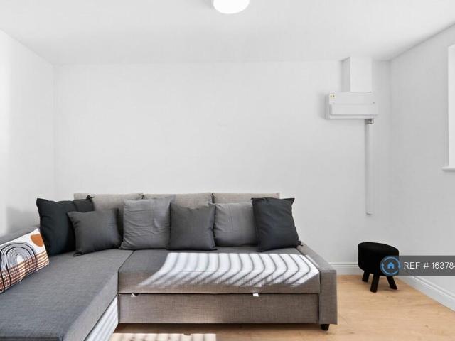 Room for rent in Cat Hill, Isle Of Man