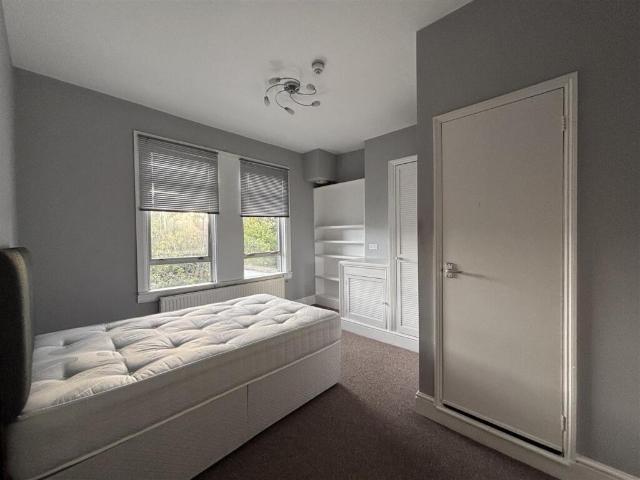 Room for rent in Cricklewood, Brent