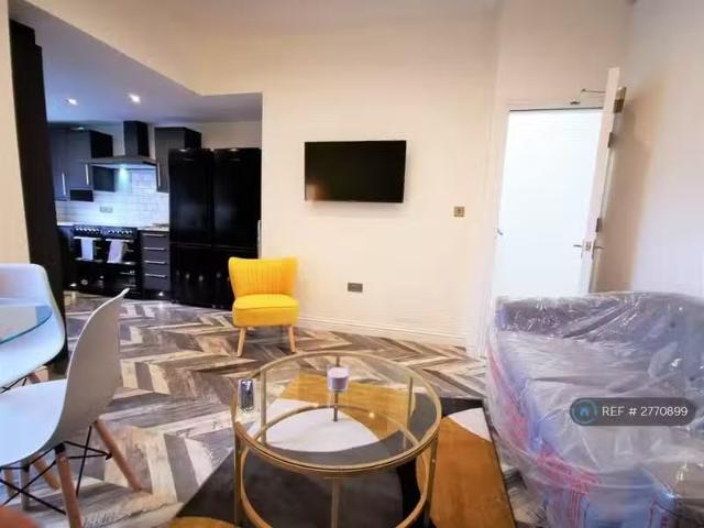 House for rent in Fairfield, Calderstones