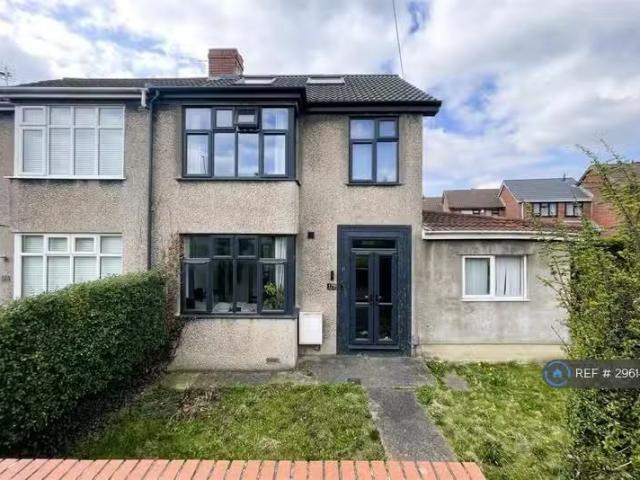 House for rent in Kingswood, School House