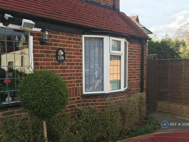 House for rent in Surrey