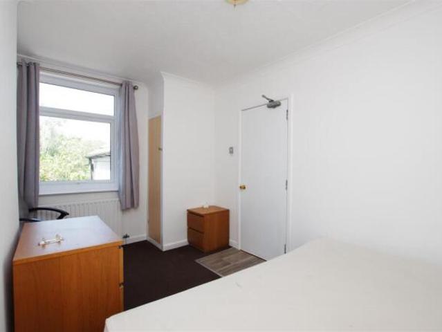 Room for rent in Wiltshire
