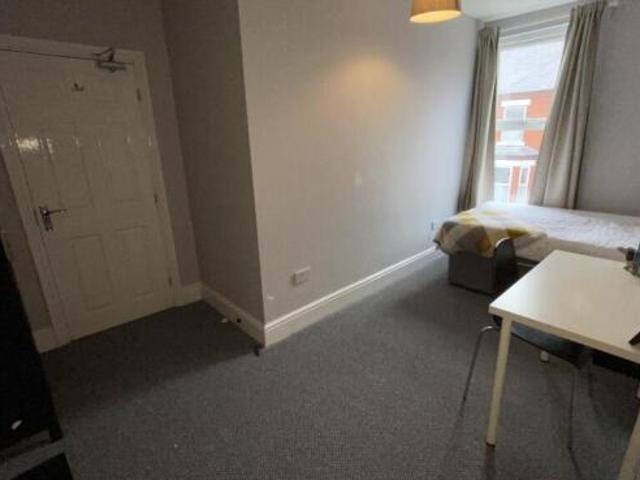 Room for rent in Northgate Village, Two Mills