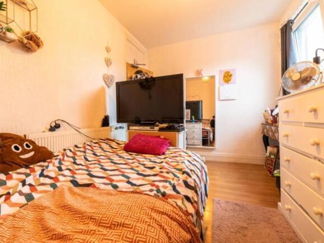 Room for rent in Plasnewydd, Falcon Lodge