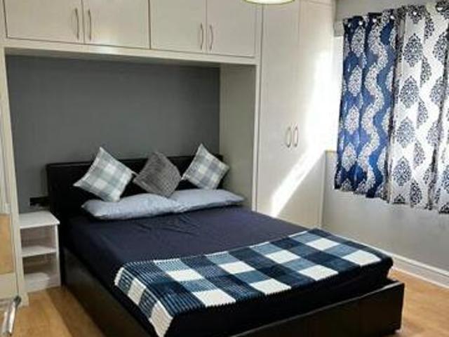 House for rent in Three Bridges, Glynde