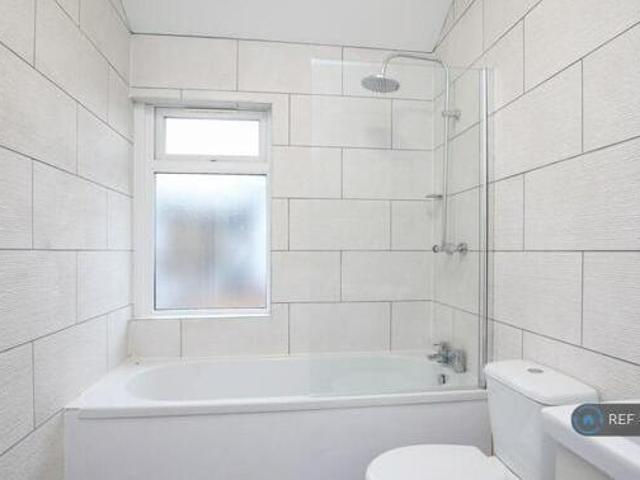 House for rent in Croydon